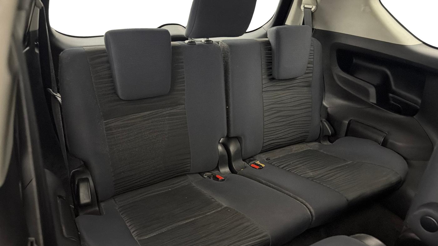 2022 Toyota Innova Crysta 2.7 VX 7 STR, Petrol, Manual, 67,894 km, Third Seat Row ( optional )