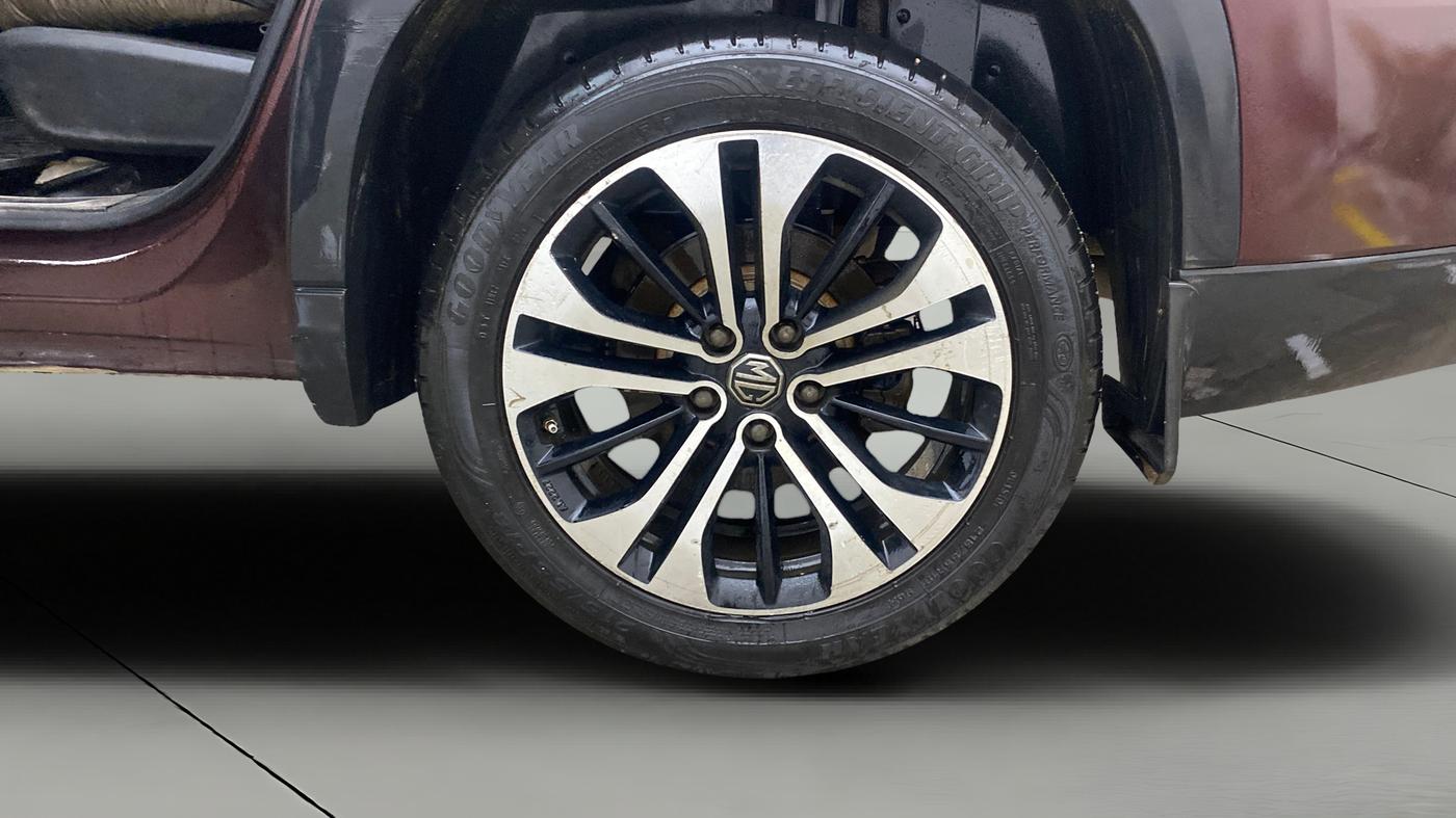 2022 MG HECTOR PLUS SELECT 2.0 DIESEL TURBO MT 7-STR, Diesel, Manual, 61,224 km, Left Rear Wheel