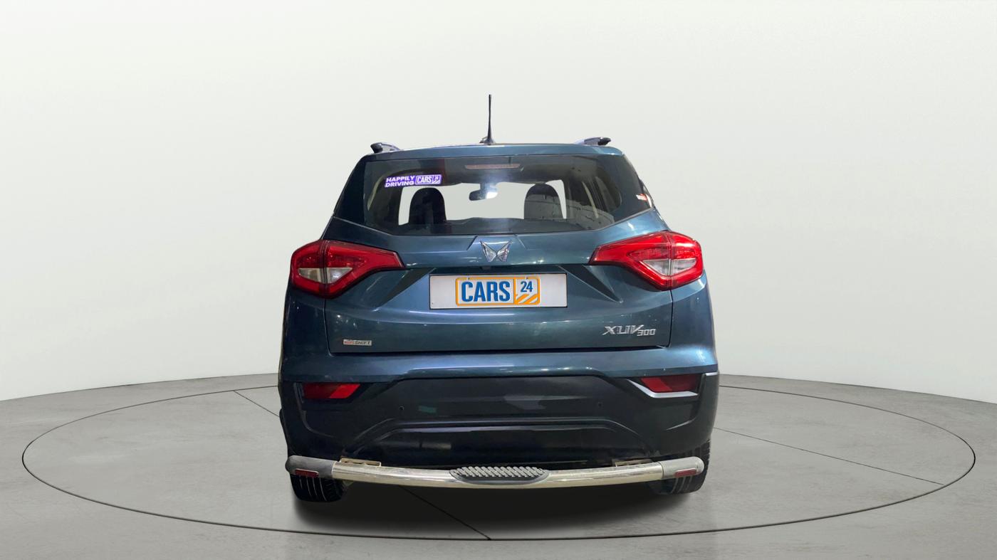 2022 Mahindra XUV300 W6 1.5 DIESEL AMT, Diesel, Automatic, 91,756 km, Back/Rear