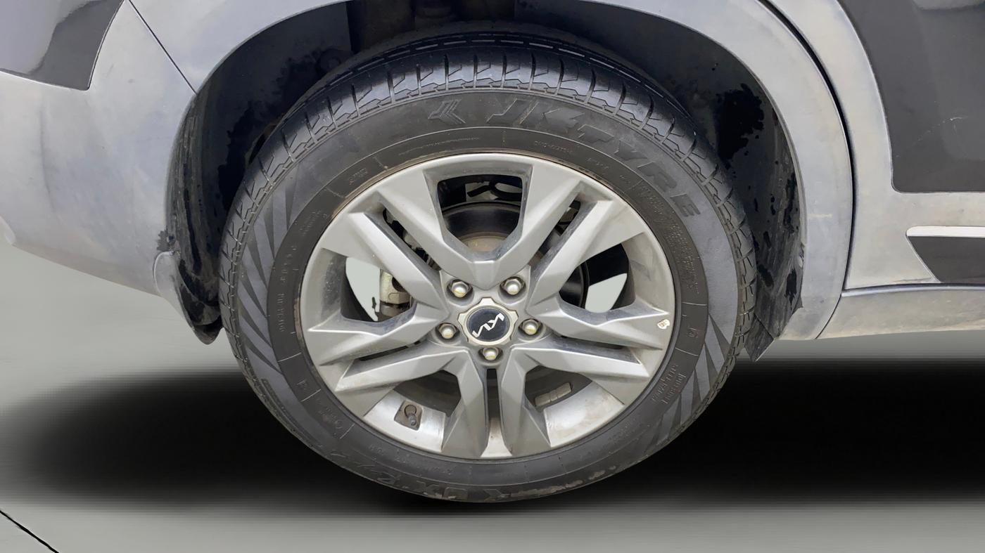 2022 KIA SELTOS HTX 1.5 PETROL, Petrol, Manual, 15,691 km, Right Rear Wheel