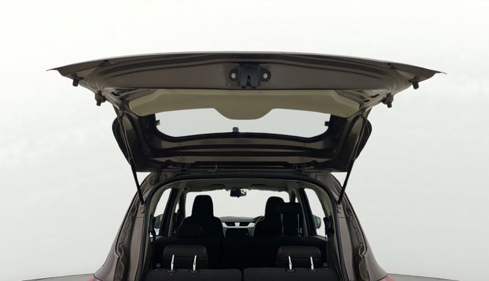 2023 Renault TRIBER RXZ, Petrol, Manual, 29,624 km, Boot Door Open