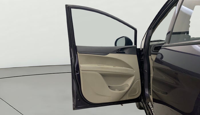 2018 Mahindra MARAZZO M2 8 STR, Diesel, Manual, 77,219 km, LHS Front Door