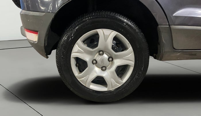 2015 Ford Ecosport TREND 1.5L DIESEL, Diesel, Manual, 1,07,655 km, Right Rear Wheel