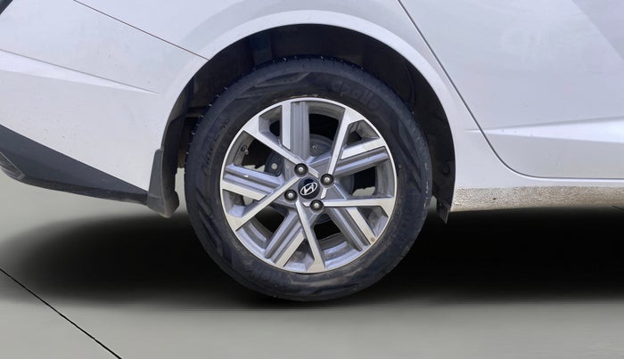 2023 Hyundai Verna SX 1.5 l MPI, Petrol, Manual, 15,313 km, Right Rear Wheel