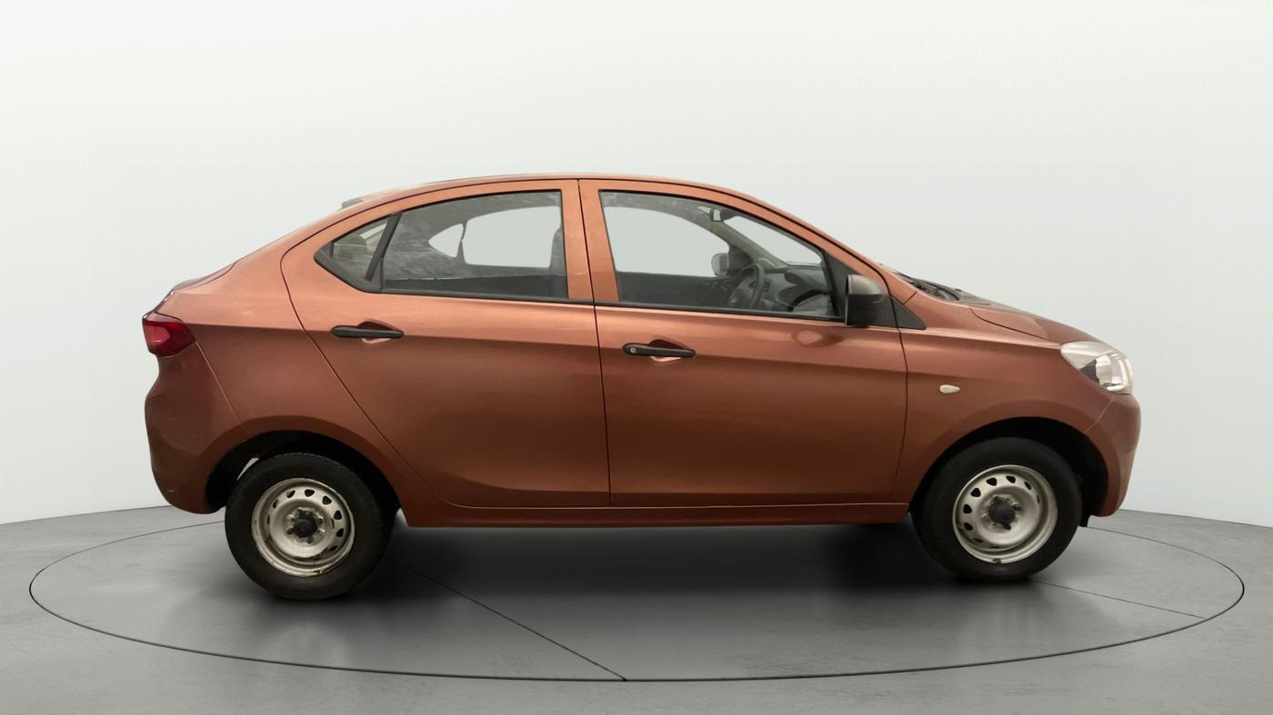 2017 Tata TIGOR XE PETROL, Petrol, Manual, 43,406 km, Right Side View