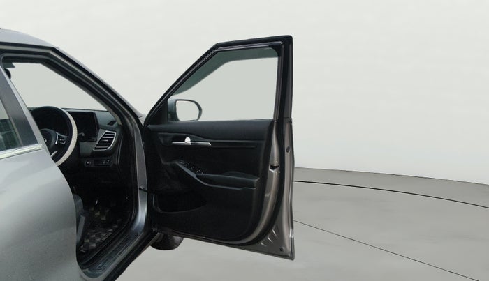 2019 KIA SELTOS HTK PLUS 1.5, Petrol, Manual, 1,48,858 km, RHS Front Door