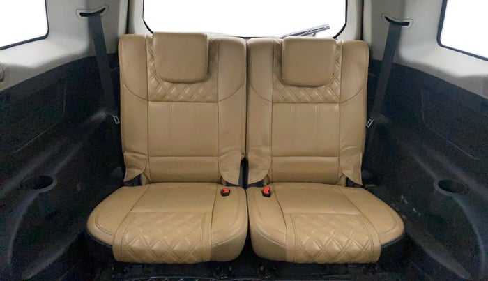 2018 Mahindra XUV500 W11 AT, Diesel, Automatic, 84,090 km, Third Seat Row ( optional )