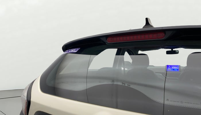 2018 Tata NEXON XT PETROL, Petrol, Manual, 19,070 km, Rear Wiper