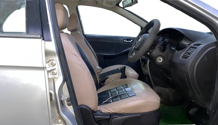 2015 Tata Bolt XT REVOTRON, CNG, Manual, 48,575 km, Right Side Front Door Cabin