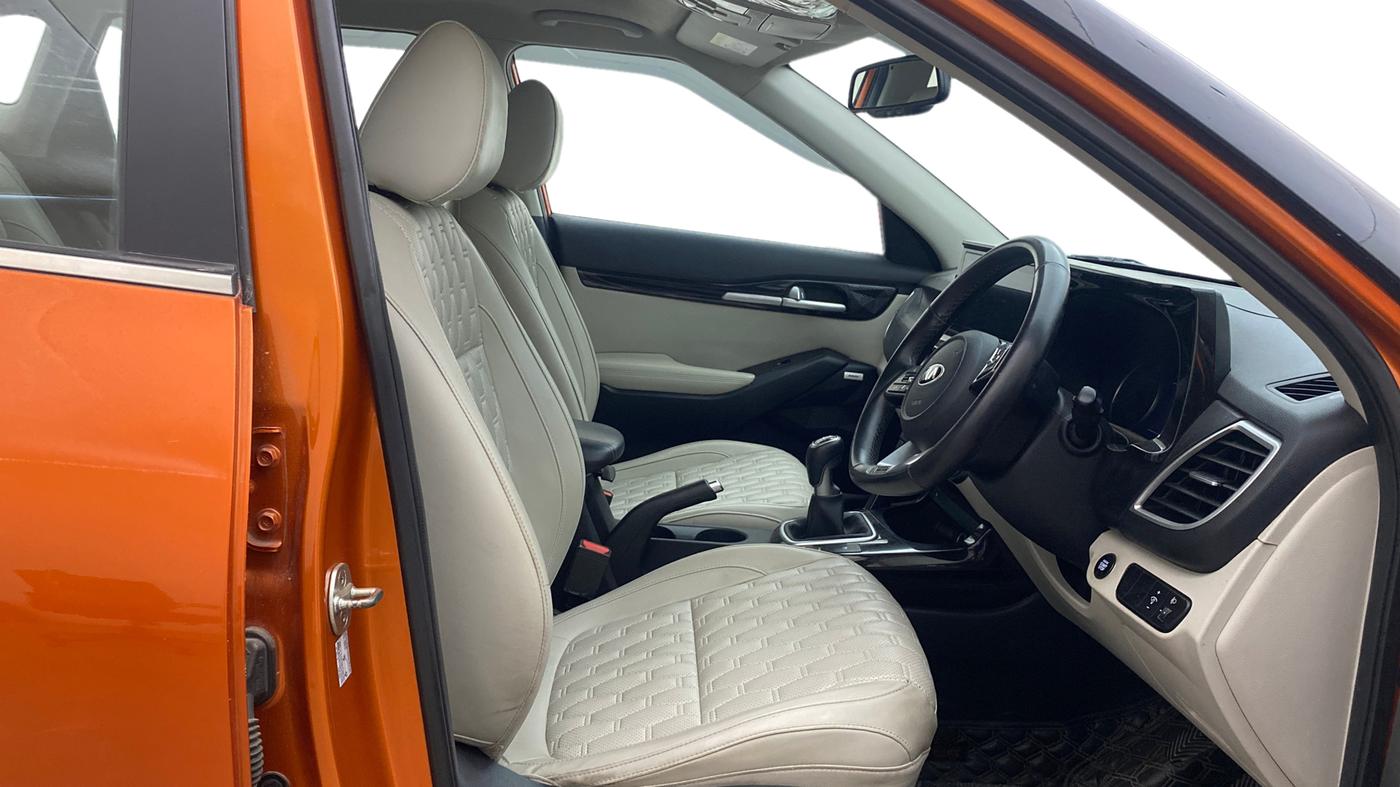 2020 KIA SELTOS HTX PLUS 1.5 DIESEL, Diesel, Manual, 1,39,258 km, Right Side Front Door Cabin