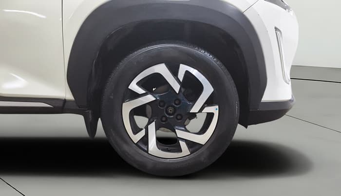 2021 Nissan MAGNITE XV PREMIUM, Petrol, Manual, 25,770 km, Right Front Wheel