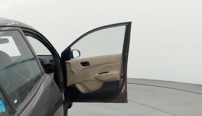 2020 Hyundai NEW SANTRO SPORTZ CNG, CNG, Manual, 1,17,546 km, RHS Front Door