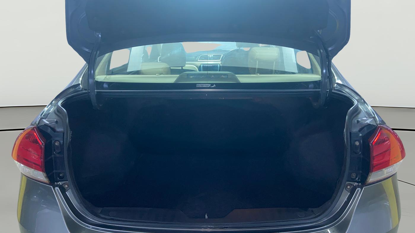 2018 Maruti Ciaz ALPHA  AT 1.5 SHVS PETROL, Petrol, Automatic, 91,756 km, Boot Open Zoomed View