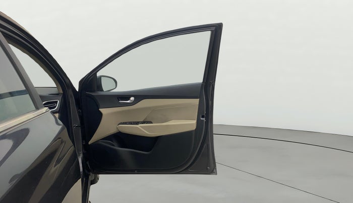 2021 Hyundai Verna SX 1.5 VTVT IVT, Petrol, Automatic, 40,313 km, RHS Front Door