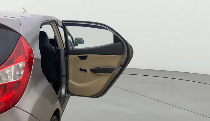 2013 Hyundai Eon MAGNA +, Petrol, Manual, 58,099 km, RHS Rear Door