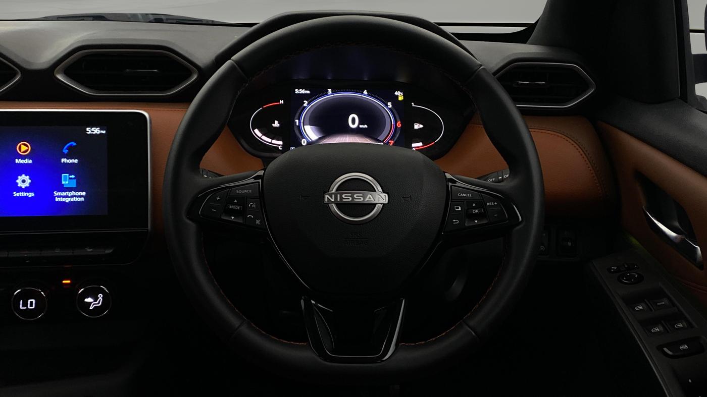 2025 Nissan MAGNITE Tekna Plus HRAO 1.0 Turbo Petrol CVT, Petrol, Automatic, 6,689 km, Steering Wheel Close Up