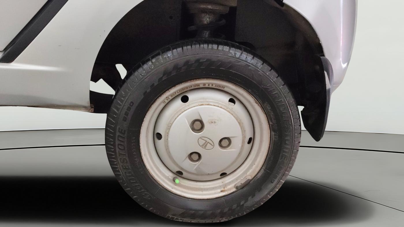 2015 Tata Nano TWIST XM, Petrol, Manual, 36,351 km, Left Rear Wheel