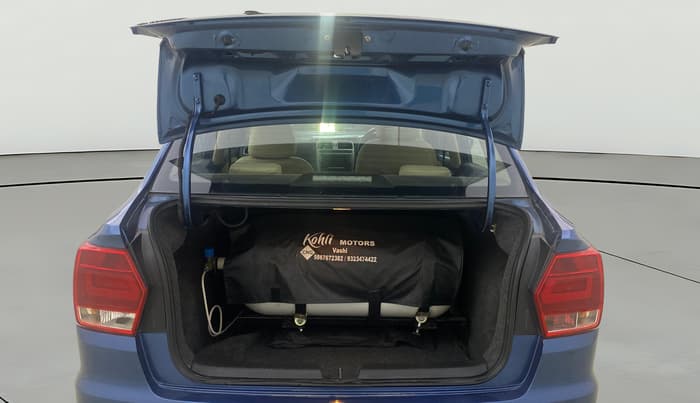 2016 Volkswagen Ameo HIGHLINE1.2L, CNG, Manual, 91,845 km, Boot Open Zoomed View