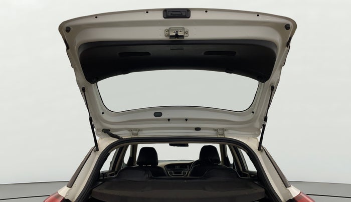 2017 Hyundai Elite i20 SPORTZ 1.2, Petrol, Manual, 44,280 km, Boot Door Open