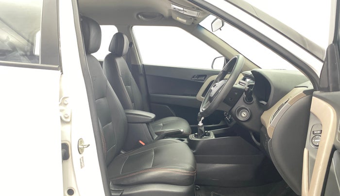 2016 Hyundai Creta E PLUS 1.6 PETROL, Petrol, Manual, 61,202 km, Right Side Front Door Cabin