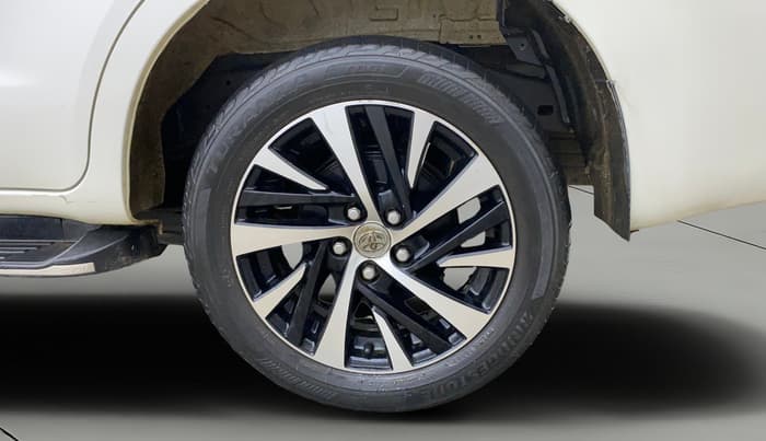 2021 Toyota Innova Crysta 2.7 ZX AT 7 STR, Petrol, Automatic, 59,450 km, Left Rear Wheel