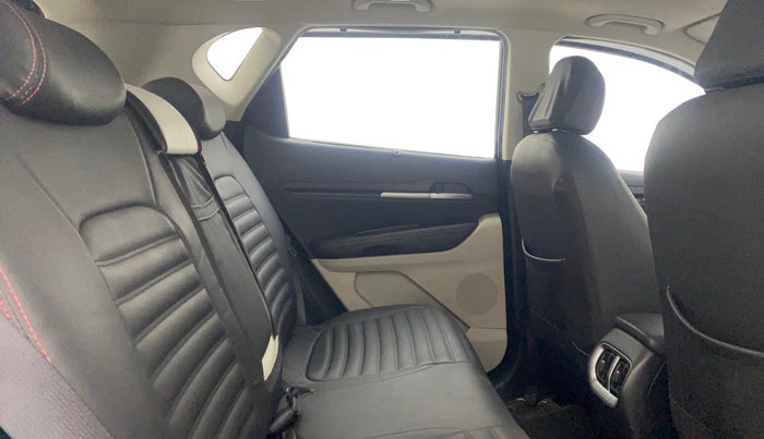 2021 KIA SONET HTX 1.5 AT, Diesel, Automatic, 65,145 km, Right Side Rear Door Cabin