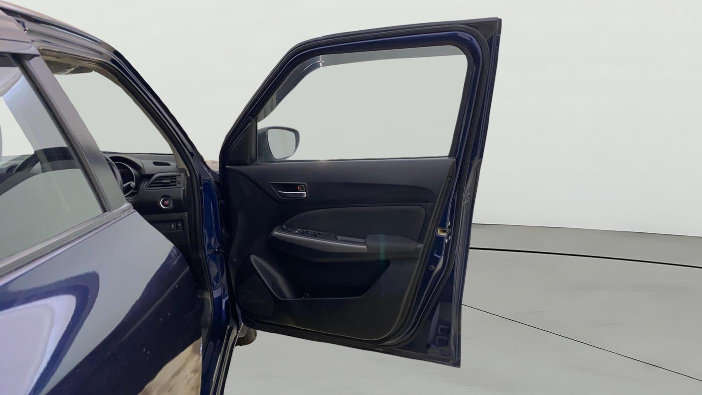 2023 Maruti Swift ZXI, Petrol, Manual, 38,919 km, RHS Front Door