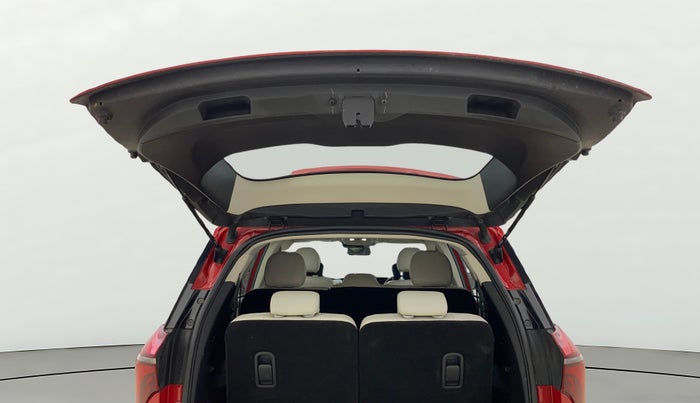 2023 Mahindra XUV700 AX 7 LUXURY D MT 7 STR, Diesel, Manual, 16,953 km, Boot Door Open