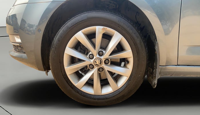 2018 Skoda Octavia 2.0 TDI L&K AT, Diesel, Automatic, 1,47,825 km, Left Front Wheel