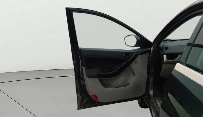 2018 Tata NEXON XM PETROL, Petrol, Manual, 1,05,844 km, LHS Front Door