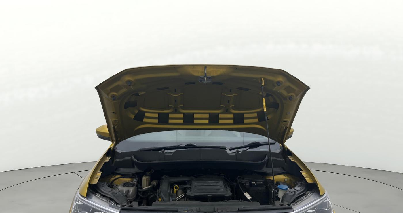 2022 Volkswagen TAIGUN TOPLINE 1.0 TSI AT, Petrol, Automatic, 27,592 km, Open Bonet