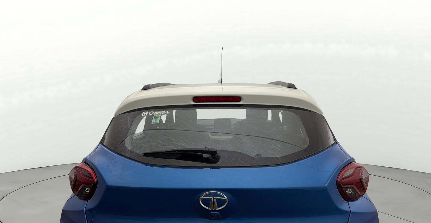 2023 Tata PUNCH CREATIVE  1.2 RTN DUAL TONE, Petrol, Manual, 28,441 km, Rear Windshield