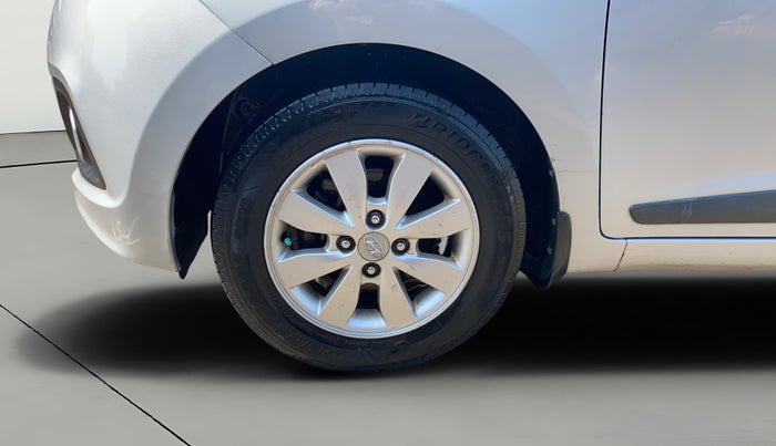 2015 Hyundai Xcent S (O) 1.2, Petrol, Manual, 61,983 km, Left Front Wheel