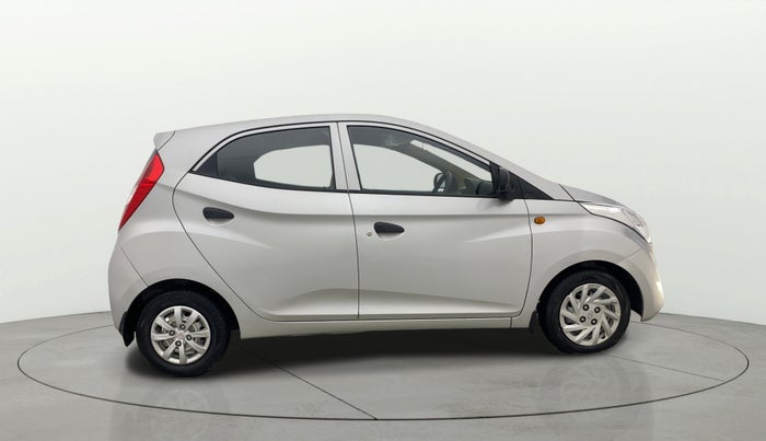 2017 Hyundai Eon ERA +, Petrol, Manual, 27,680 km, Right Side View