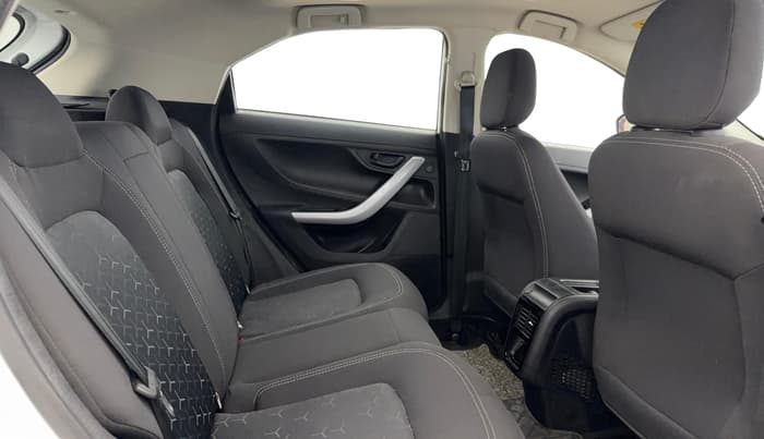 2022 Tata NEXON XMA PLUS SUNROOF PETROL, Petrol, Automatic, 76,208 km, Right Side Rear Door Cabin
