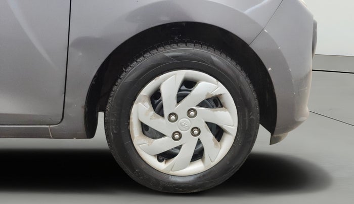2019 Hyundai NEW SANTRO SPORTZ CNG, CNG, Manual, 1,42,730 km, Right Front Wheel