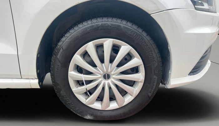 2019 Volkswagen Ameo TRENDLINE 1.5L, Diesel, Manual, 1,00,303 km, Right Front Wheel