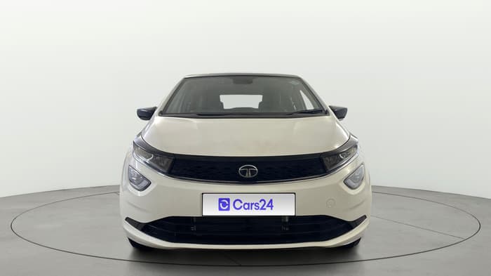 2025 Tata ALTROZ XZ Plus (S) Lux CNG , CNG, Manual, 2,833 km, Front