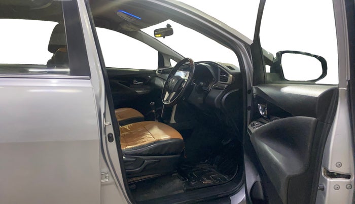 2021 Toyota Innova Crysta 2.4 VX 8 STR, Diesel, Manual, 74,098 km, Right Side Front Door Cabin