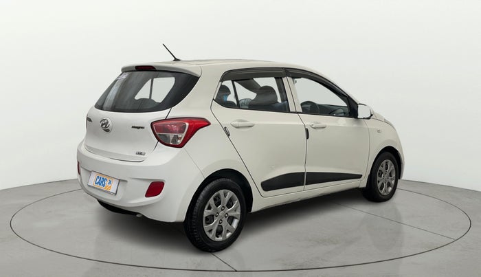 2015 Hyundai Grand i10 MAGNA 1.2 KAPPA VTVT, Petrol, Manual, 15,790 km, Right Back Diagonal