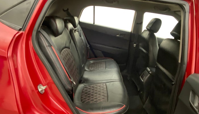 2017 Hyundai Creta SX PLUS 1.6 PETROL, Petrol, Manual, 97,987 km, Right Side Rear Door Cabin