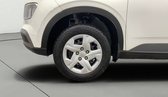 2021 Hyundai VENUE S 1.2, Petrol, Manual, 38,528 km, Left Front Wheel