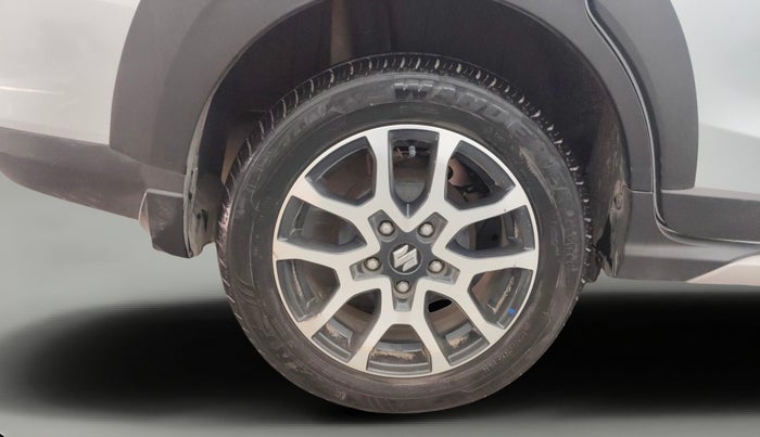 2022 Maruti XL6 ALPHA AT, Petrol, Automatic, 27,960 km, Right Rear Wheel