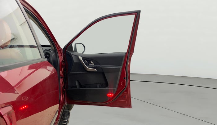 2019 Mahindra XUV500 W9 AT, Diesel, Automatic, 37,942 km, RHS Front Door