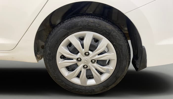 2018 Hyundai Verna 1.4 EX PETROL, Petrol, Manual, 88,345 km, Left Rear Wheel