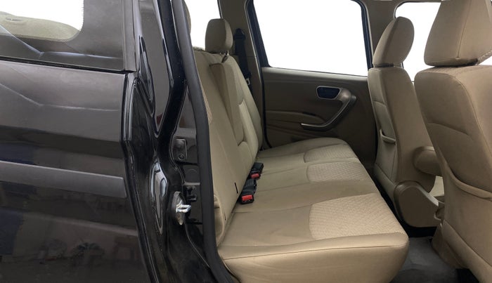 2023 Mahindra BOLERO NEO N10 R, Diesel, Manual, 14,566 km, Right Side Rear Door Cabin