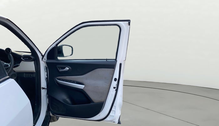 2021 Nissan MAGNITE XV MT, Petrol, Manual, 48,334 km, RHS Front Door