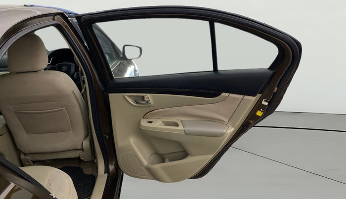 2017 Maruti Ciaz DELTA DIESEL 1.3, Diesel, Manual, 60,888 km, RHS Rear Door