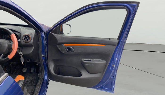 2017 Renault Kwid CLIMBER 1.0 AMT, Petrol, Automatic, 63,473 km, RHS Front Door