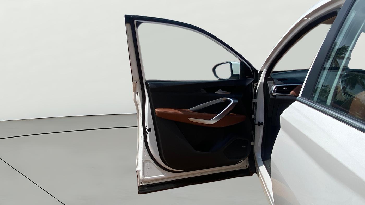 2021 MG HECTOR PLUS SMART 1.5 PETROL TURBO DCT 6-STR, Petrol, Automatic, 48,801 km, LHS Front Door